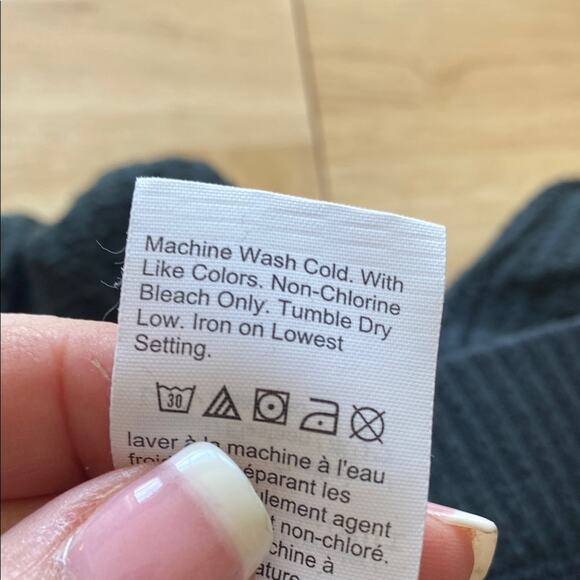 J Crew Women’s Black Waffle Knit joggers - Picture 7 of 7